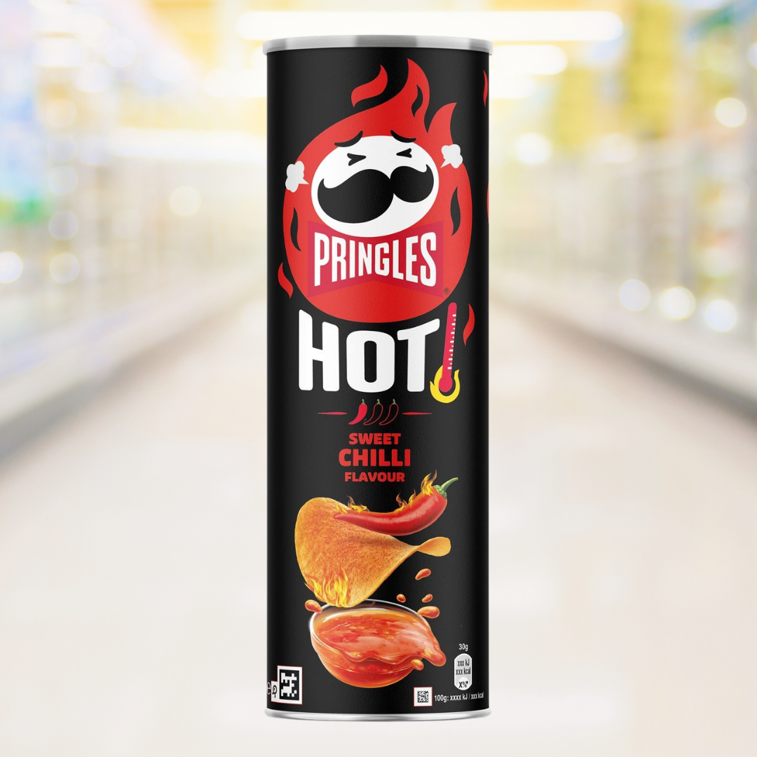 Pringles Sweet Chilli – knapperige chips met zoet-pittige chilismaak – Nightshop Roermond.