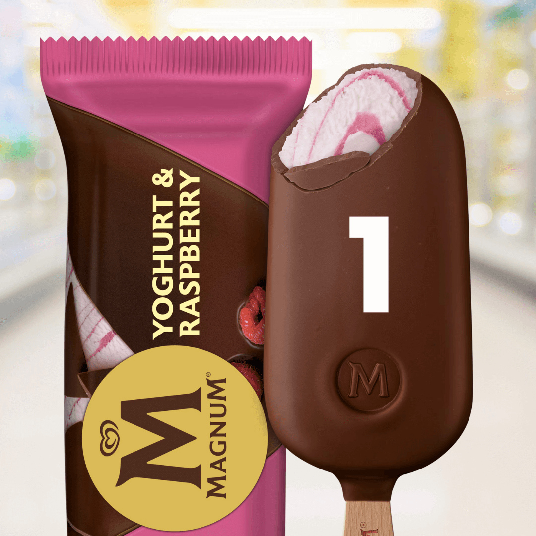 Magnum Yoghurt & Raspberry – yoghurtroomijs met frambozenvulling en chocolade – Nightshop Roermond.