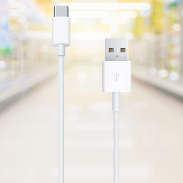 USB-C naar USB oplader – universele oplader voor moderne smartphones en apparaten – Nightshop Roermond.